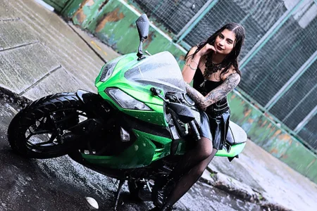 SolBeaumont1 Speed ​​and passion, that's me 😏🔥 Immagine  2