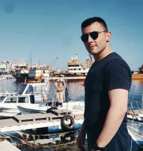 leonidaskoreaa Public 사진 4