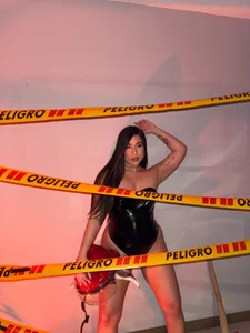 Sussy_Bell01 Your trusted firefighter Pic