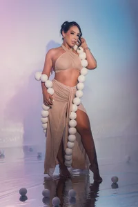 KatieStonne Brighter than a pearl Pic 4