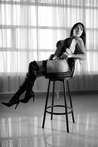 ValerySilvaのtell me how much more do you want from meの 3枚の写真