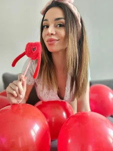 FlirtyFawn 🎀Happy V-day🎀 Pic 2