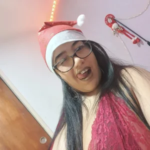 Katrina_The_Kitty Christmas Pic 2