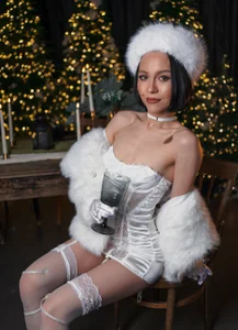 MonicaMercer Santa’s Favorite Secret 🎄💋 зображення 3