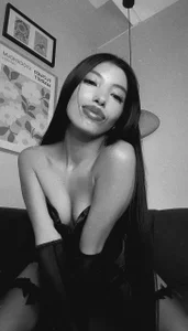 Tiffany_Low Black and white desire Immagine  2