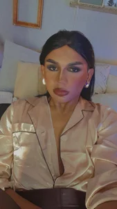 Romina_brunette You like satin Immagine  4