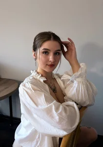 MargaretSensual Public Pic 4