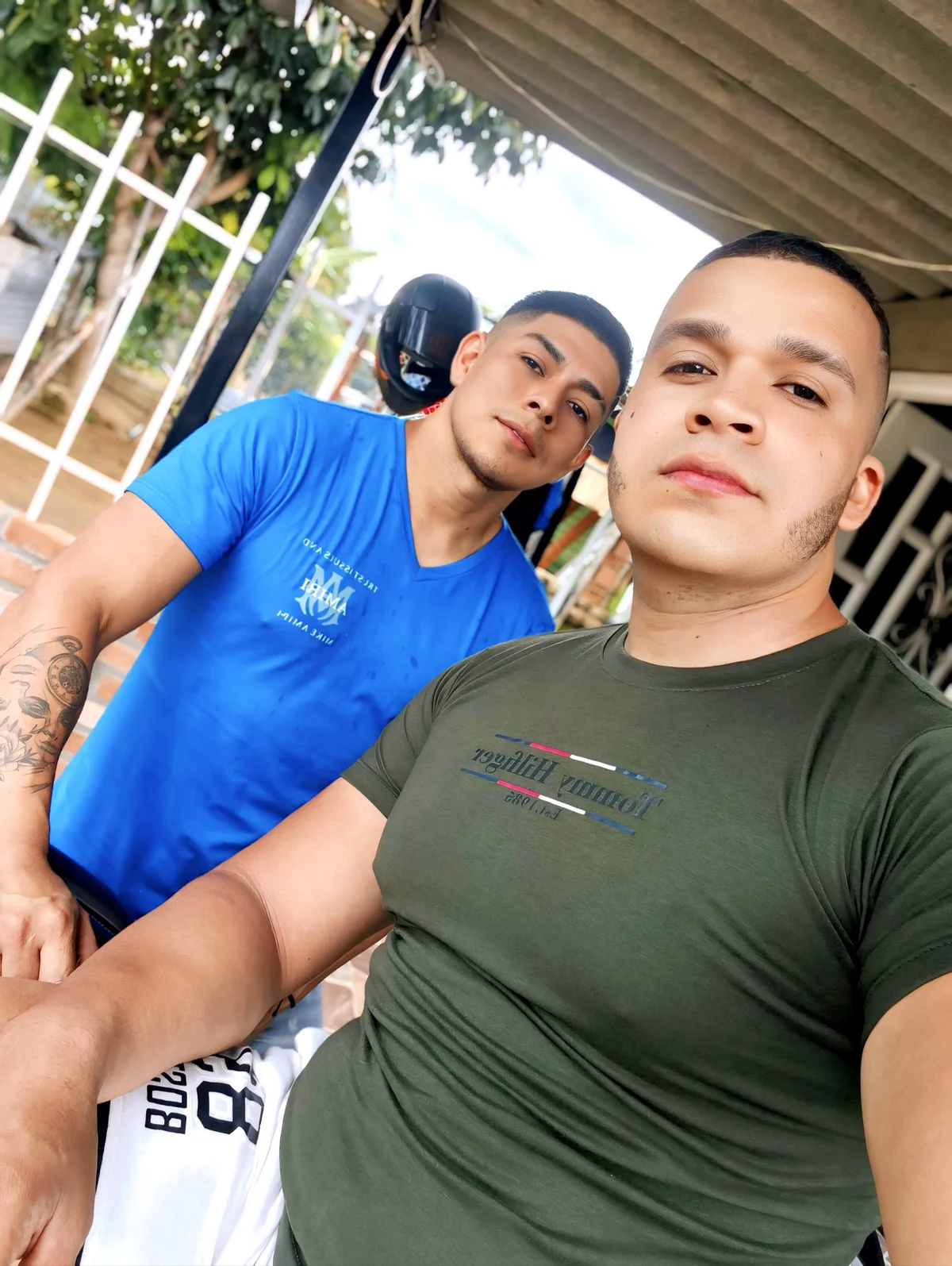 AndyandFran Trending Pic 1770