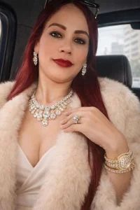 YaelStanage Public Foto 3