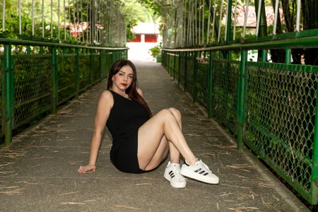 Between trees and thoughts🌻 de Anantaa_ Foto 4