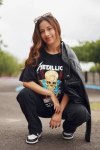 little-Emma URBAN STYLE 😎 Pic 2