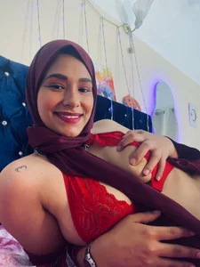 ShanaJamil Ready to live out your wildest fantasies  🥵 Immagine 