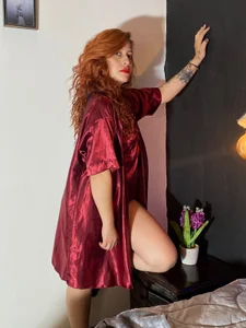 sahra_taylor_ 🖤 Immagine  4