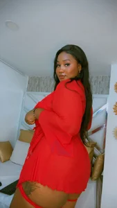 Charlotte-Wright Godness BBW 🍑 Pic 3