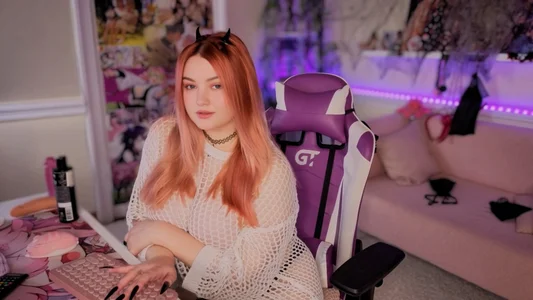 Unholy_Lady 🎀Tender Anna's flirt🎀 Pic 2