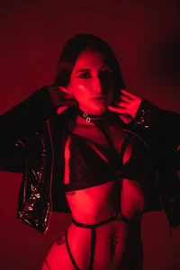 Black and red ❤️🖤 de stephanymonroe  Imagens