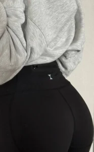 Mia_shy1 athletic girl Pic