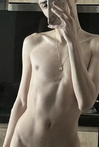 Nudes for baby 😵‍💫🖤 de Sakura_Kitty_  4 Imagens