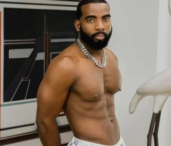 Freedom_24Public图片