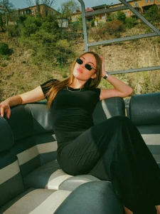 NancyHirsbrunner Public slika 2