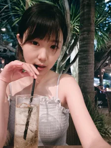 yang818_ Public Immagine  2