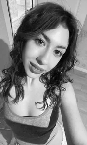 KeilaJeschon Trully me 💜📚🙂‍↔️ Pic 3