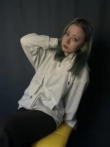 EdythCouchs XXX nøgenfoto 5