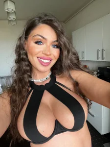 EliteDomina me Foto 2