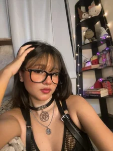 ⛓️ od ivi_sunny  2 snímek