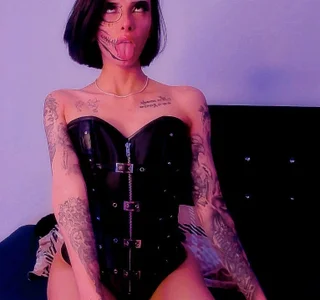 ChloeAddamss My first halloween makeup.👻🤩 Kuva