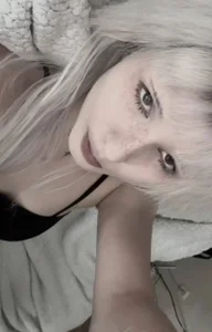 content in blonde od WuhhwLina  snímek