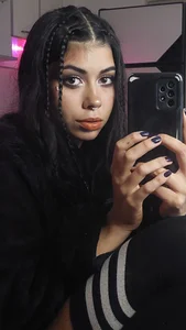 -ShaniArgentina- New <3 Pic 2