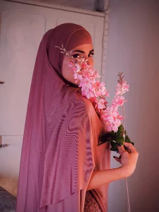 jamila_zair She has the charm of an angel and the sensuality of a thousand demons 💫 Immagine 