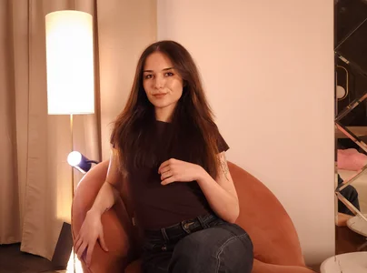 SkinnyEllie Public slika