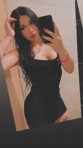 Molly18_: Public ( 5 фото)