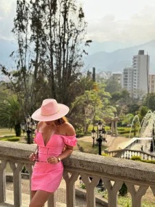 Amber_Martins_ cute girl in pink dress👿 Poză 4