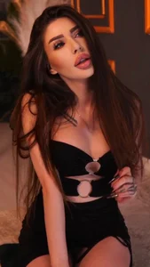 Burgundy_Muse Public Εικόνα 2