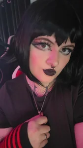 Mariana_velezz Mavis 🕸️🦇🖤 Εικόνα 4