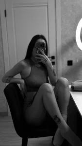 lolalivex Public Pic 6