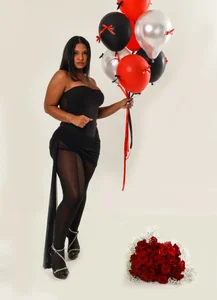 nashiira_ MY BIRTHDAY IS SOON, SHOULD WE CELEBRATE IT TOGETHER? 🍫🧁 Foto 7
