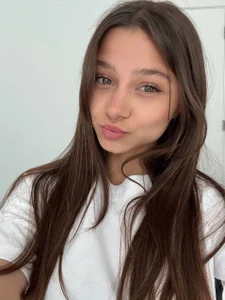 MiaRouxie Public Pic 2