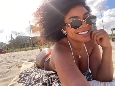 Naya_Milano i love beach - {count, plural, one {תמונה אחת} two {שתי תמונות} many {# תמונות} other {# תמונות}}