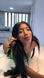 Ebony_Leyla Public slika 2