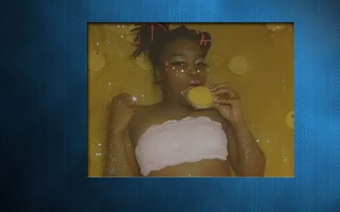 EbonyFetishQueen Public Pic 5