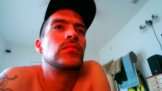 Bed Poses In Briefs de EdgingAllDay2CUM Foto 4