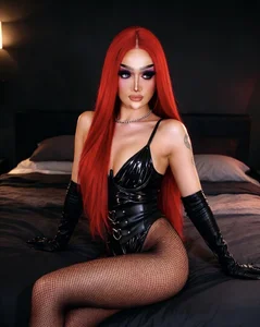 New Version Of Your Queen Lily de IndestructibleLily  2 photos