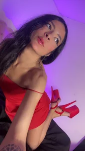 Queen ari od Ariel_nitzche  4 snímek