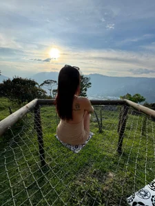 foxxxmegan Being happy Foto 2