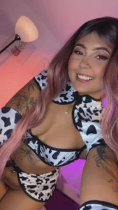 AlaiaRogers Little cow 🤍🖤 Pic