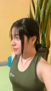 Riley_Skye Public Immagine 